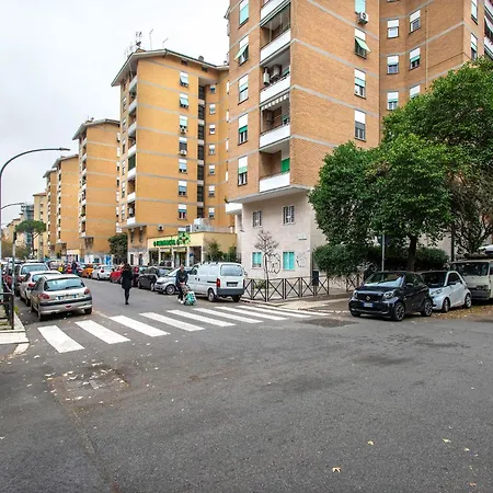 Апартаменты Elegant 2 Bdr - 150 Mt From Metro A Рим