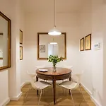 Cozy Metro A Easy Access To شقة *
